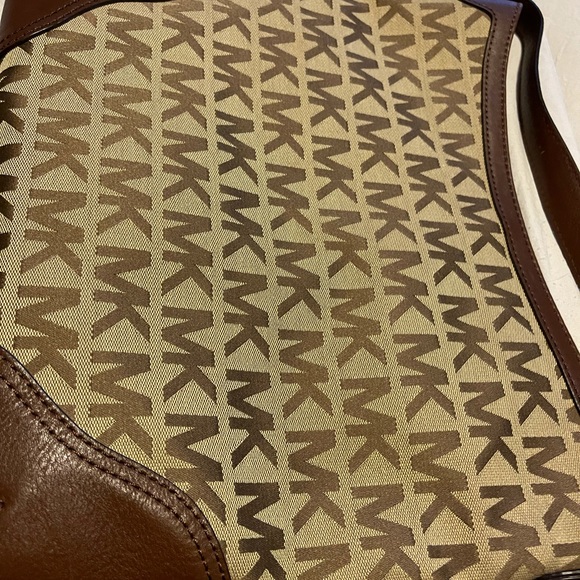 Michael Kors Tote NWT - Picture 8 of 12